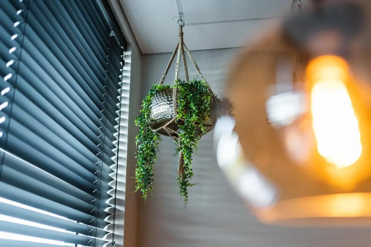 Onderwijshotel De Rooi Pannen Eindhoven 3*,  Nederländerna