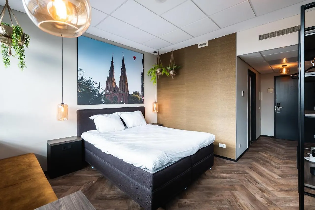 Onderwijshotel De Rooi Pannen Eindhoven Hotel